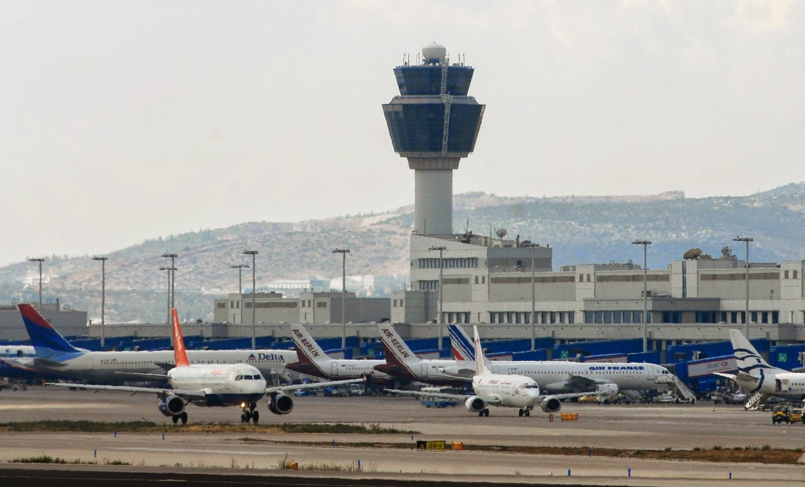 «Στα 6 και όχι στα 600 εκατ. ευρώ η διαφορά Δημοσίου-Αεροδρομίου»