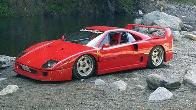 Μια Ferrari F40 πάει για&#8230; ελεύθερο camping