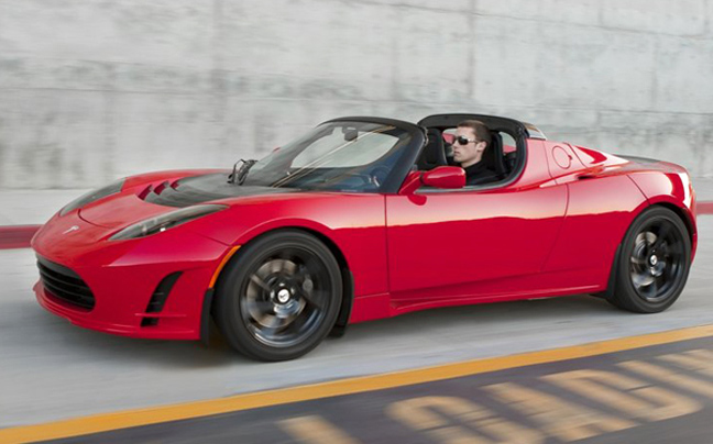 Μεγαλύτερη αυτονομία για το Tesla Roadster
