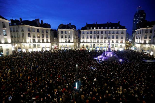 Μεγάλη συγκέντρωση το Παρίσι μετά την επίθεση