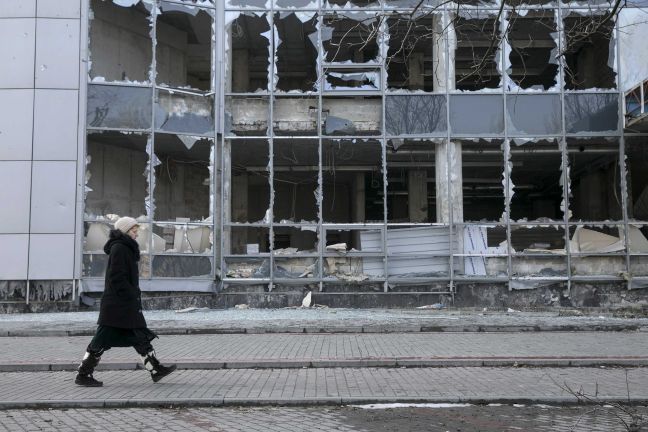 Βομβαρδισμοί παρά την εκεχειρία στην Ουκρανία