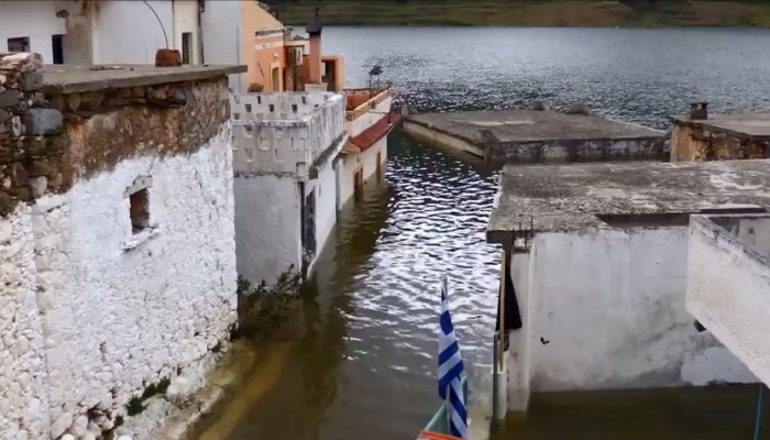 Το χωριό της Κρήτης που βυθίζεται