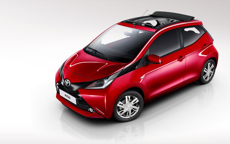 Νέο Aygo x-Wave με canvas top οροφή