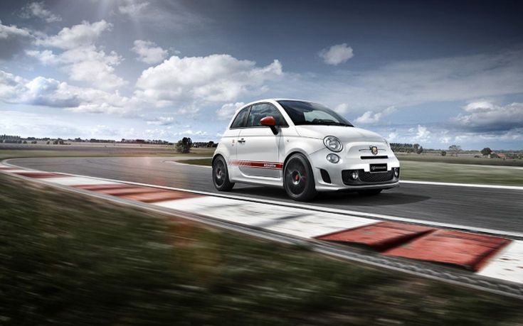 Στην έκθεση της Φρανκφούρτης το Abarth Biposto 695