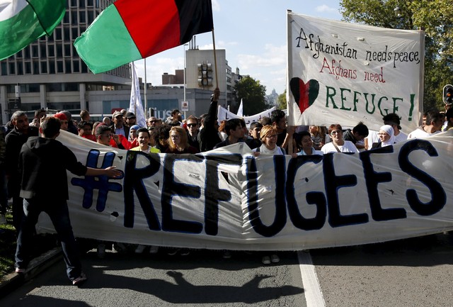 Χιλιάδες διαδηλωτές υπέρ των μεταναστών στις Βρυξέλλες