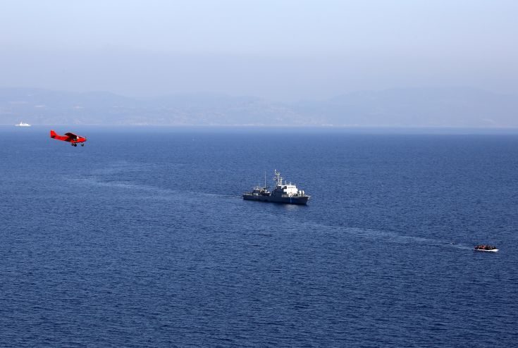 Σκάφος της Frontex διέσωσε 17 πρόσφυγες στη Σάμο