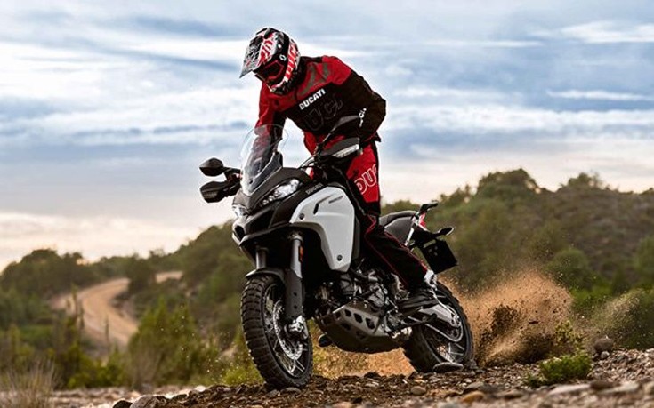 Τo Multistrada Enduro 1200, επεκτείνει την γκάμα της Ducati και στην κατηγορία των Μega On-Off. Τo Multistrada Enduro 1200, επεκτείνει την γκάμα της Ducati και στην κατηγορία των Μega On-Off.