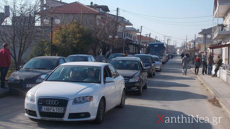 Ουρές αυτοκινήτων στα ελληνοτουρκικά σύνορα