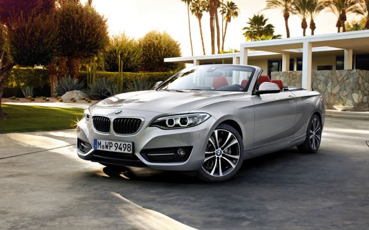 Αναβαθμίζει τη Σειρά 2 Cabrio η BMW