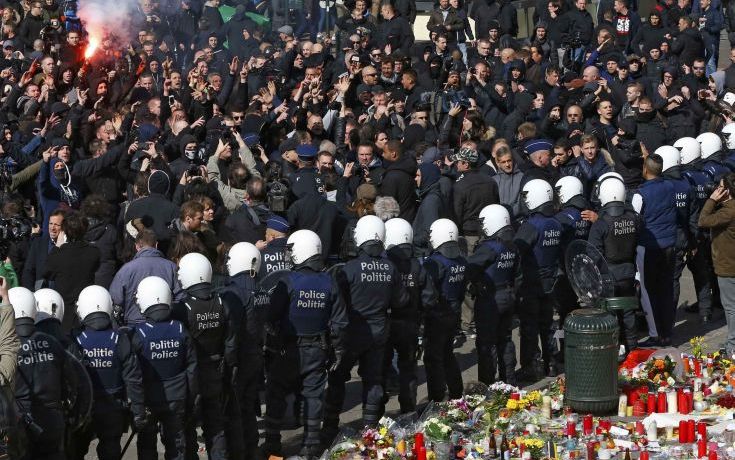 Συγκρούσεις αστυνομίας και ακροδεξιών στις Βρυξέλλες