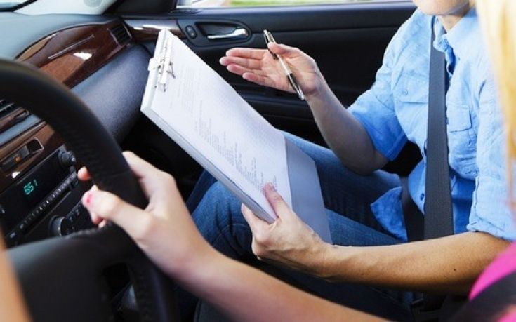 Πρώην εκπαιδευτής οδήγησης παρέδιδε παράνομα μαθήματα