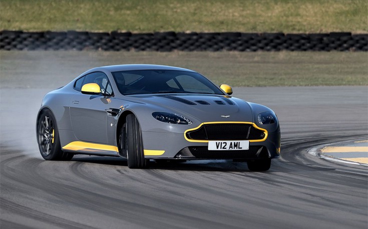 Με μηχανικό κιβώτιο 7 σχέσεων η Aston Martin V12 Vantage S