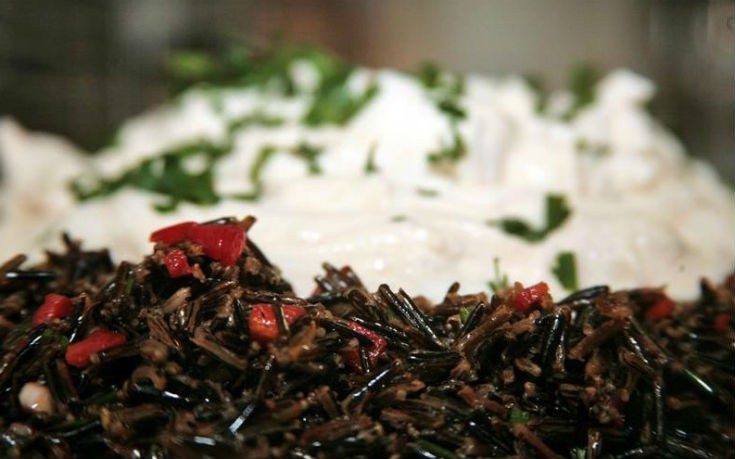 Άγριο ρύζι με γαρίδες Άγριο ρύζι με γαρίδες