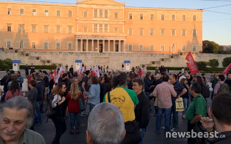 Στη Βουλή η πορεία της ΑΔΕΔΥ για το ασφαλιστικό