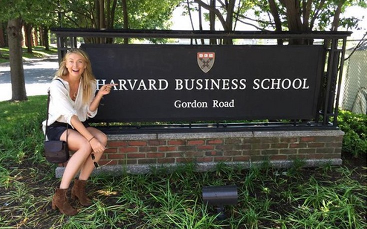 Η Μαρία Σαράποβα φοιτήτρια στο Χάρβαρντ