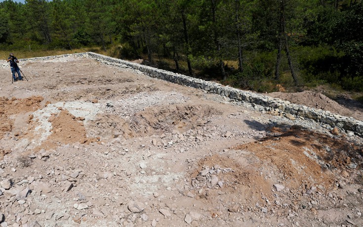 TURKEY_SECURITY-PLOTTERS_CEMETERY1 TURKEY_SECURITY-PLOTTERS_CEMETERY1