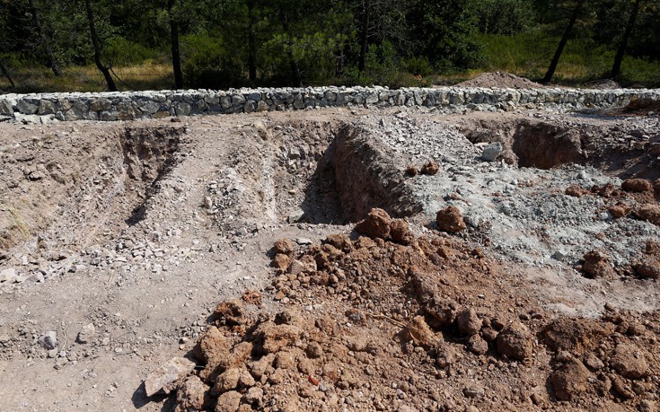 TURKEY_SECURITY-PLOTTERS_CEMETERY3 TURKEY_SECURITY-PLOTTERS_CEMETERY3