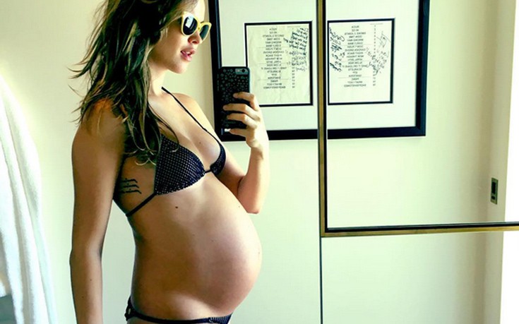 Πανέμορφη, σέξι και 34 εβδομάδων έγκυος