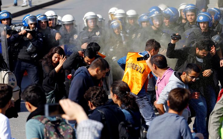 Επεισόδια μεταξύ αστυνομίας και διαδηλωτών στην Τουρκία