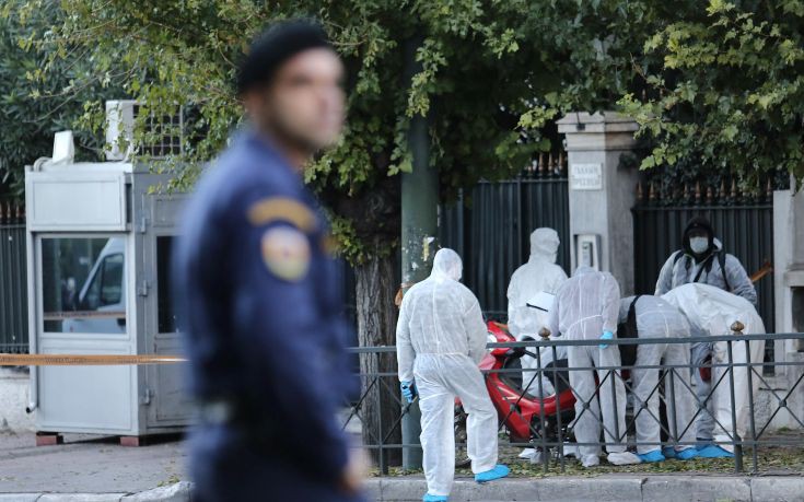 Η «Επαναστατική Αυτοάμυνα» ανέλαβε την ευθύνη για την επίθεση στη γαλλική πρεσβεία