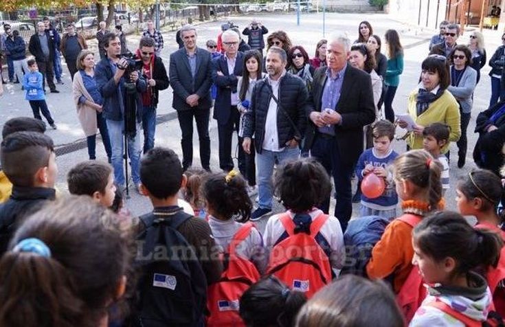 Γονείς αρνούνται να στείλουν τα παιδιά στο σχολείο με προσφυγόπουλα