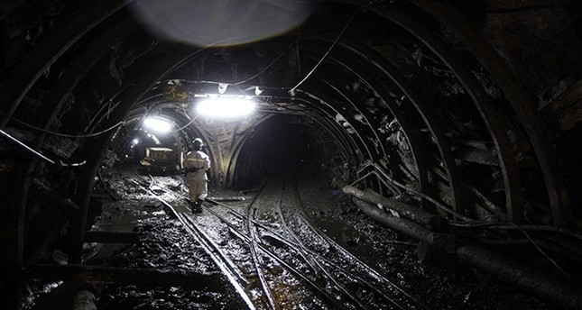 Νεκροί και εγκλωβισμένοι από κατολίσθηση σε ορυχείο στην Τουρκία