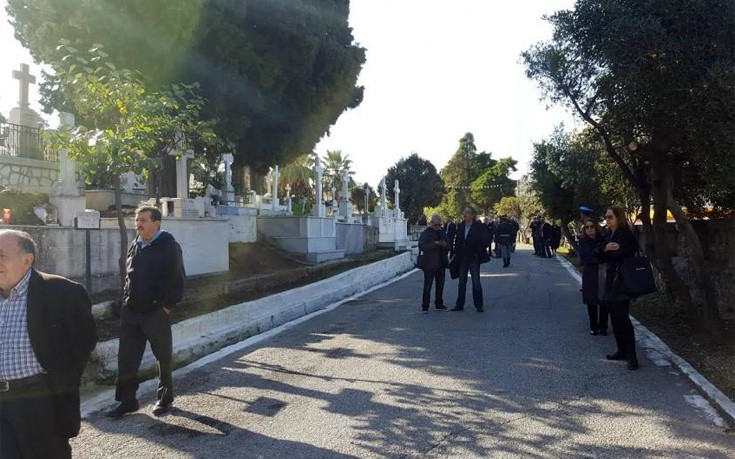 Στην Πάτρα η σορός του Κωστή Στεφανόπουλου