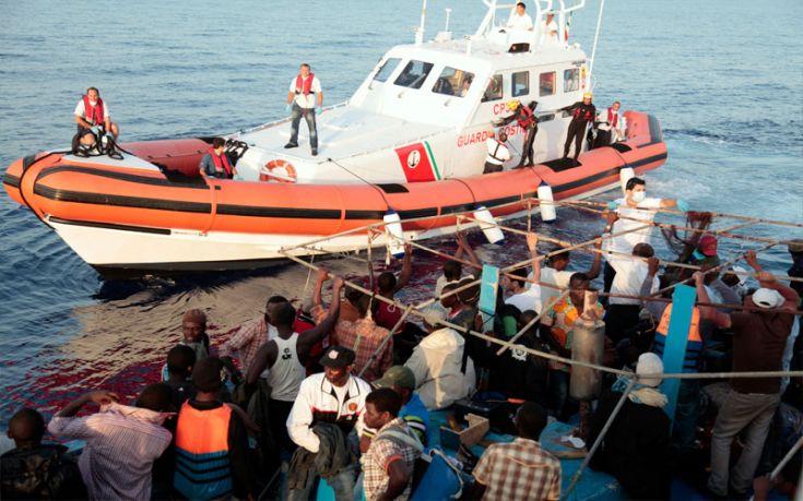 Η ιταλική ακτοφυλακή διέσωσε το 2016 180.000 πρόσφυγες