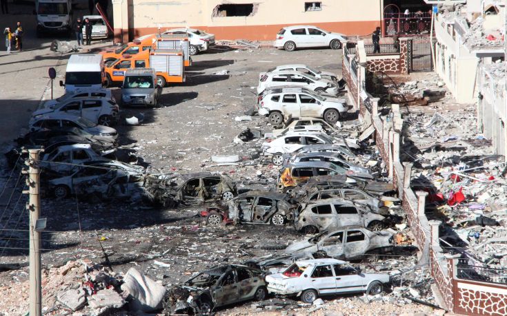 Είκοσι έξι προσαγωγές στην Τουρκία για τη χθεσινή επίθεση με παγιδευμένο όχημα
