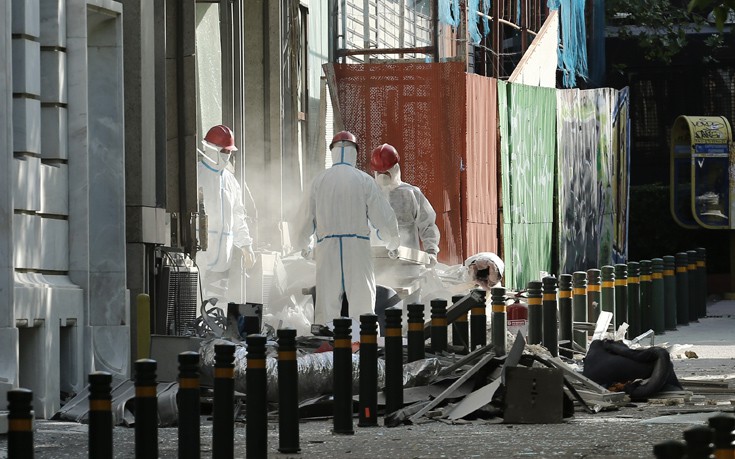 Ψάχνουν συνεργούς της Πόλας Ρούπα για την βόμβα στο κέντρο της Αθήνας