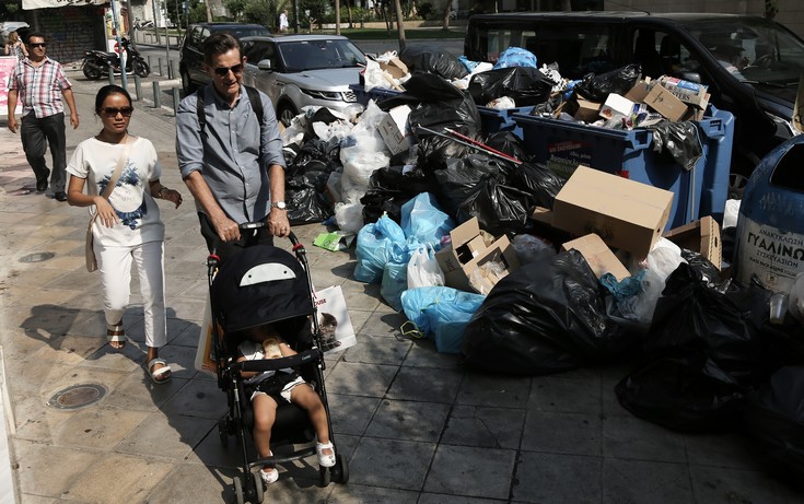 Σύγκρουση κυβέρνησης &#8211; αντιπολίτευσης πάνω από τους τόνους σκουπιδιών