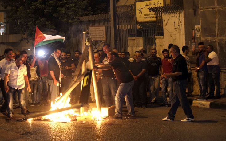 «Το Ισραήλ παραβιάζει τα ανθρώπινα δικαιώματα στην Πλατεία των Τεμενών»