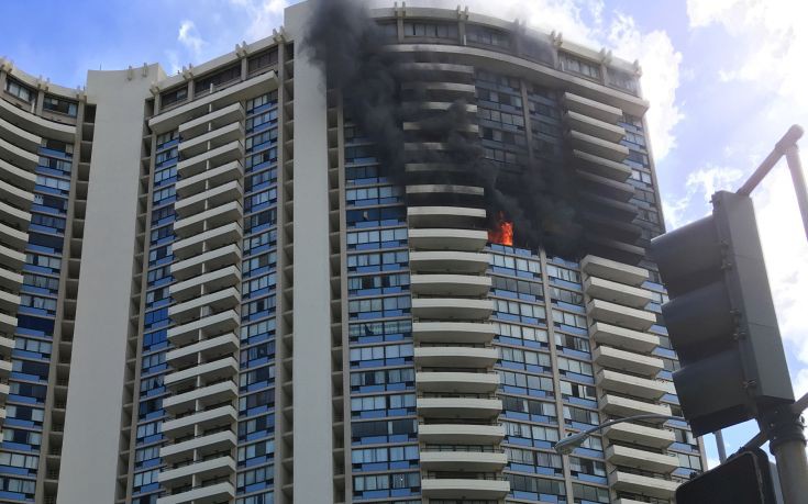 Πυρκαγιά σε πολυκατοικία 36 ορόφων στη Χονολουλού