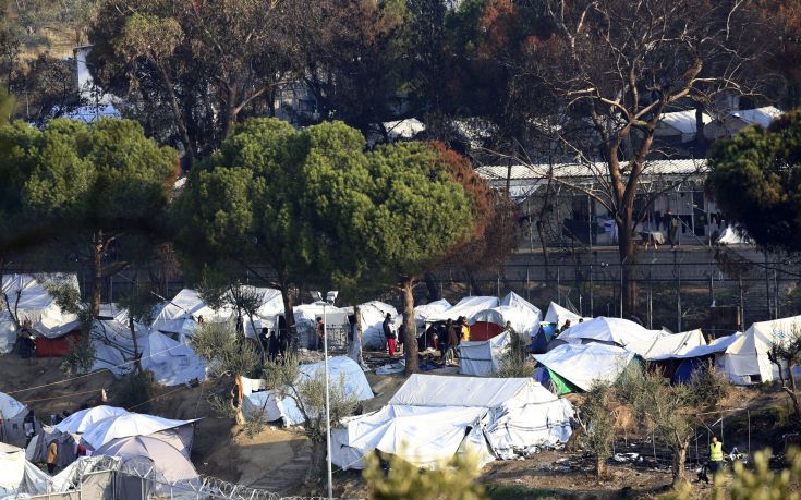 Επιστολή Φλαμπουράρη στον δήμαρχο Λέσβου για τους 50 οικίσκους