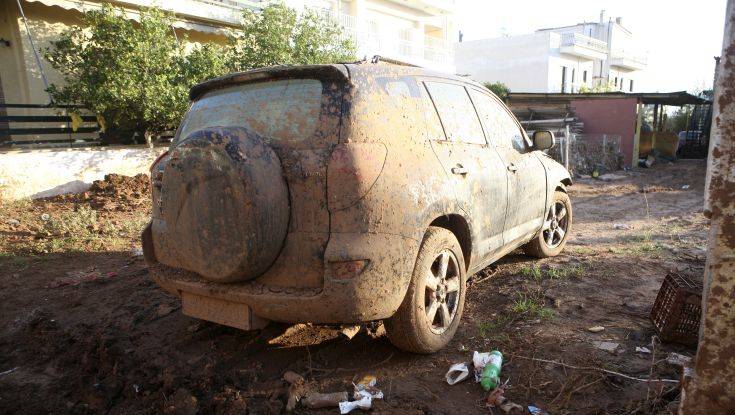 ÔÑÅÉÓ ÅÂÄÏÌÁÄÅÓ ÌÅÔÁ ÔÉÓ ÊÁÔÁÓÔÑÏÖÉÊÅÓ ÐËÇÌÌÕÑÅÓ ÓÔÇ ÌÁÍÄÑÁ ÁÔÔÉÊÇÓ ÊÁÉ ÏÉ ÐÑÏÓÐÁÈÅÉÅÓ ÁÐÏÊÁÔÁÓÔÁÓÇÓ ÔÙÍ ÆÇÌÉÙÍ ÓÕÍÅ×ÉÆÏÍÔÁÉ ÔÑÅÉÓ ÅÂÄÏÌÁÄÅÓ ÌÅÔÁ ÔÉÓ ÊÁÔÁÓÔÑÏÖÉÊÅÓ ÐËÇÌÌÕÑÅÓ ÓÔÇ ÌÁÍÄÑÁ ÁÔÔÉÊÇÓ ÊÁÉ ÏÉ ÐÑÏÓÐÁÈÅÉÅÓ ÁÐÏÊÁÔÁÓÔÁÓÇÓ ÔÙÍ ÆÇÌÉÙÍ ÓÕÍÅ×ÉÆÏÍÔÁÉ