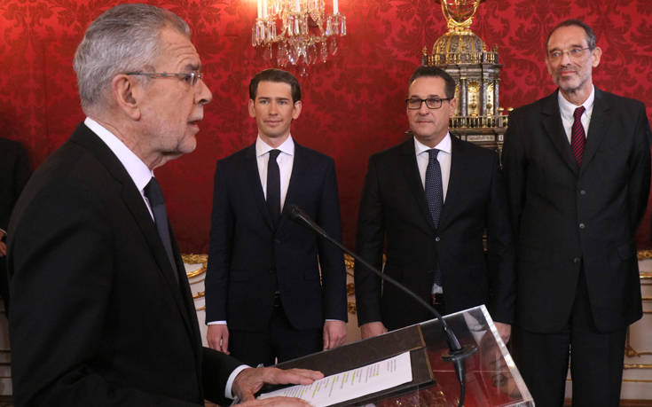 Σεβασμό στα ανθρώπινα δικαιώματα ζητά ο πρόεδρος της Αυστρίας