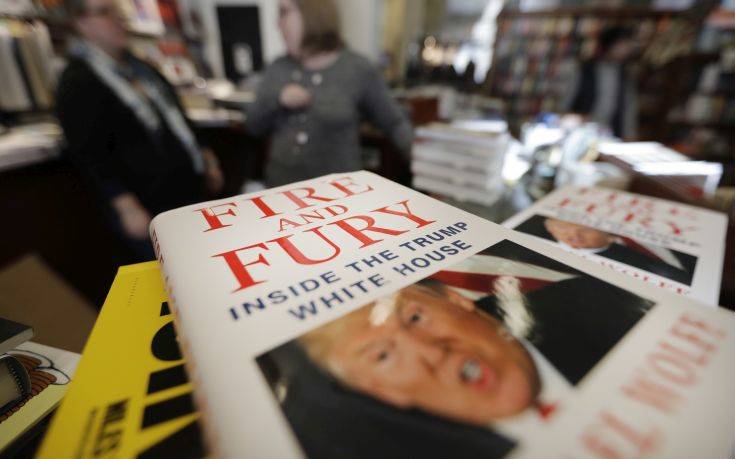 Best Seller σε μια ημέρα το βιβλίο για τον πρώτο χρόνο του Τραμπ στον Λευκό Οίκο