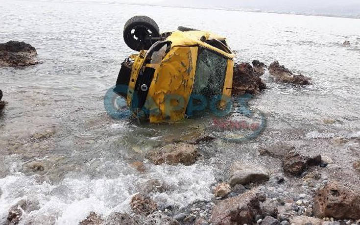 Σοκάρουν οι φωτογραφίες από το ατύχημα στη Μικρή Μαντίνεια