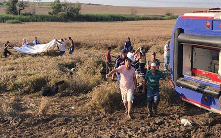 Μεγαλώνει διαρκώς η λίστα με τους νεκρούς από τον εκτροχιασμό τρένου στην Τουρκία
