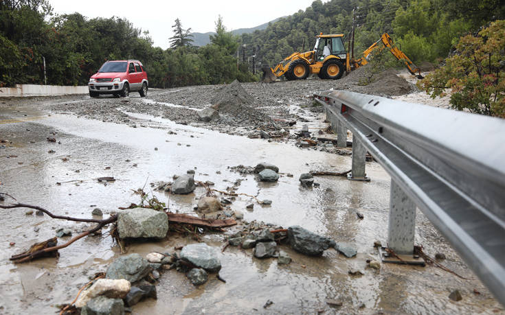 Έκτακτη ενίσχυση 2,6 εκατ. ευρώ σε περιοχές που χτύπησε ο κυκλώνας