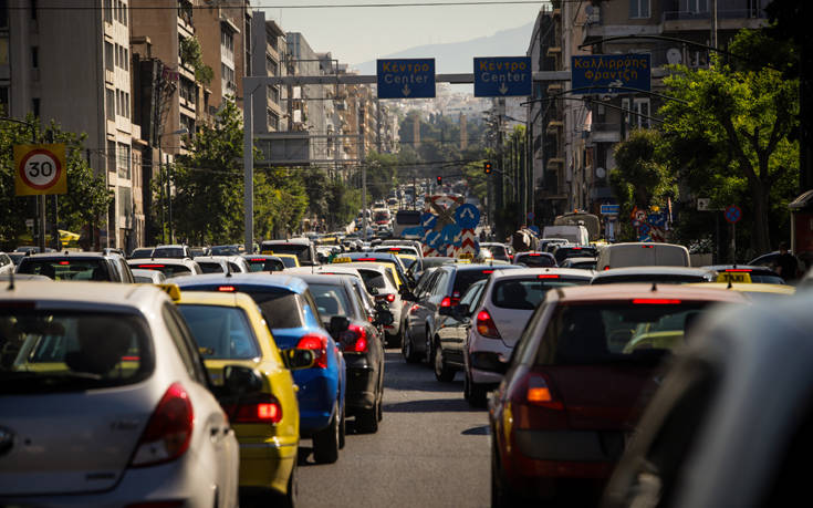 Κίνηση στους δρόμους: Νέα ταλαιπωρία για τους οδηγούς το απόγευμα