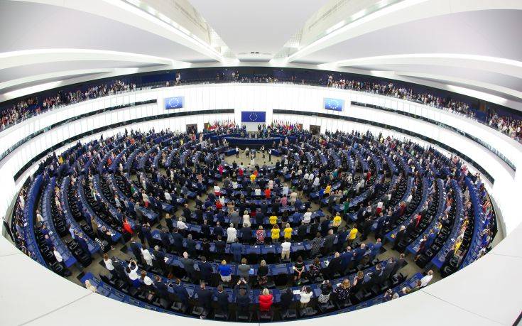 Ευρωκοινοβούλιο κατά Συνόδου Κορυφής για την ένταξη Σκοπίων και Τιράνων