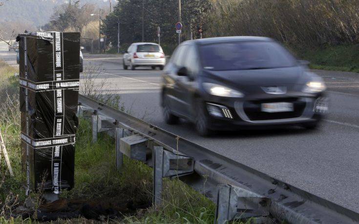 Μπλόκο στην κίνηση οχημάτων με μεγάλες εκπομπές ρύπων στο Παρίσι