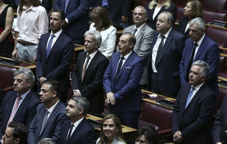 Τι συμβαίνει με τα έδρανα της Ελληνικής Λύσης στη Βουλή