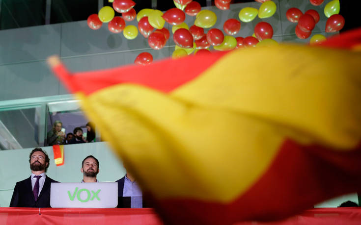 Ανησυχία στην Ισπανία: Τρίτη δύναμη το ακροδεξιό Vox