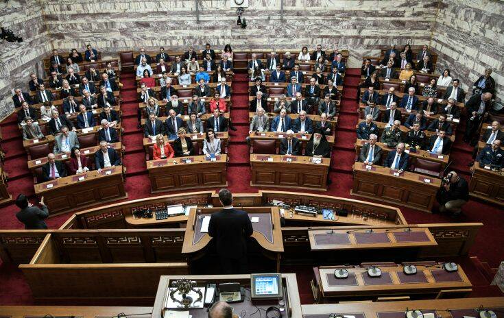 Ελλάδα 2021: Διευρύνθηκε η Επιτροπή με απόφαση Μητσοτάκη &#8211; Ποια είναι τα νέα μέλη