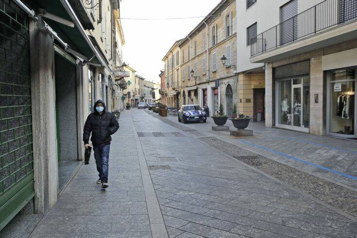 Κοροναϊός: 34 κρούσματα στην Ιταλία μέσα σε 24 ώρες