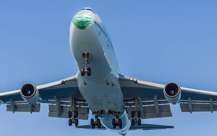 Κορονοϊός: Η Air France αναστέλλει τις πτήσεις προς την Ιταλία, ευελιξία στους πελάτες της προσφέρει η Emirates  