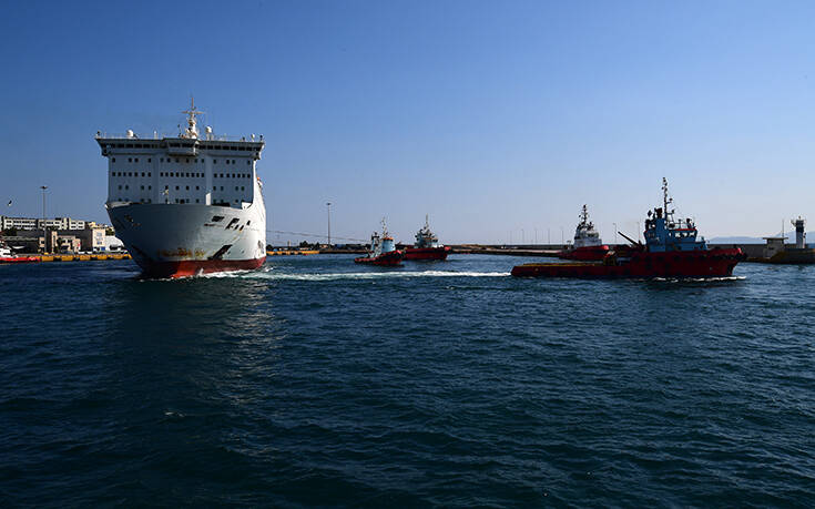 Κορονοϊός: Έλεγχος και ινχηλάτηση επαφών από τον ΕΟΔΥ στο πλοίο «Ελευθέριος Βενιζέλος»