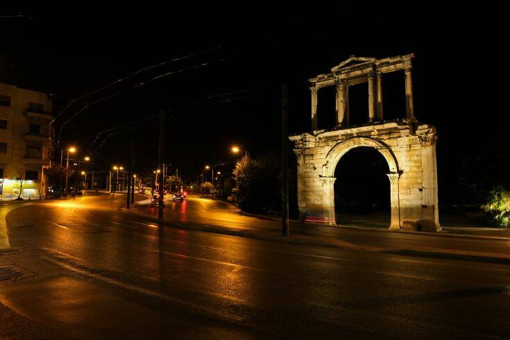 Εγκαταλελειμμένη πόλη  η Αθήνα λόγω κορονοϊού